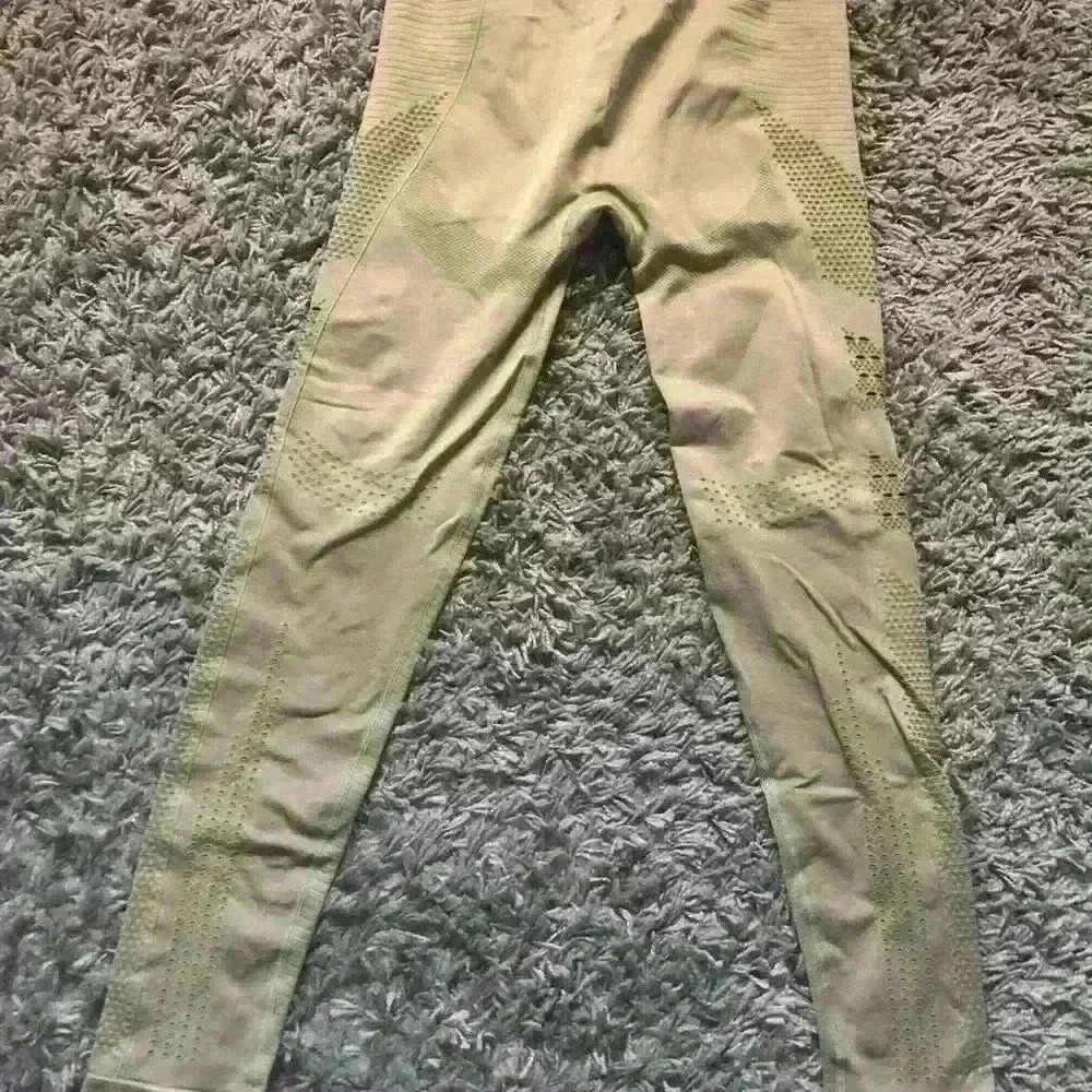 GymShark Leggings Great Condition Green - Picture 6 of 6